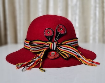 Kangol Design Red Wool Felt Hat Made in England Vintage Bell  display picture 3