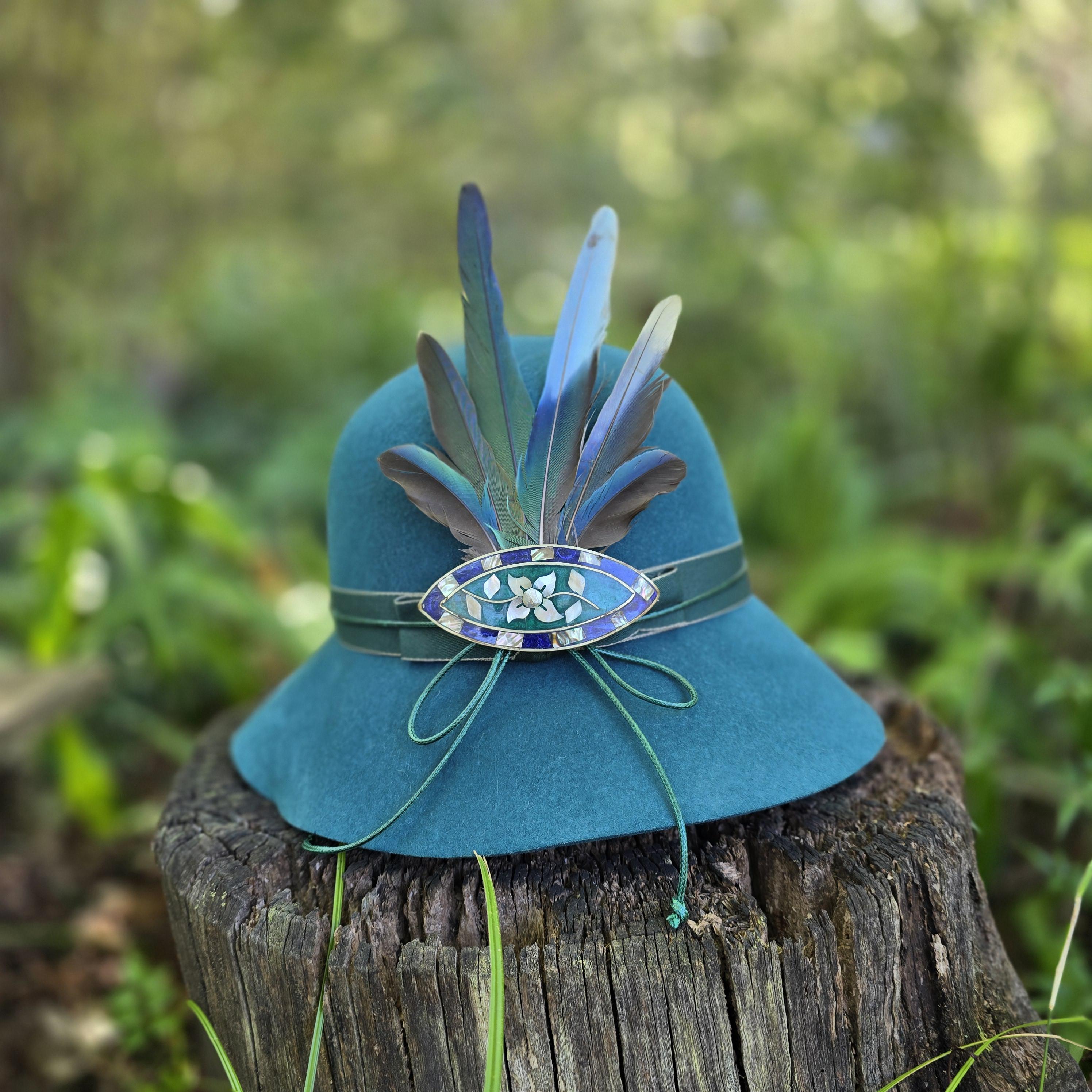 Teal Wool Felt Hat With Retro Broach and Removable Feathers  display picture 1
