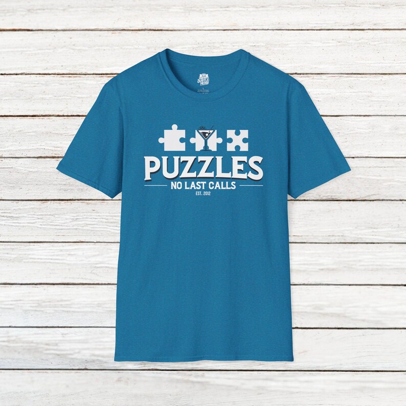 Camiseta Puzzles Bar: inspirada en Cómo conocí a vuestra madre, 100% algodón. imagen 3