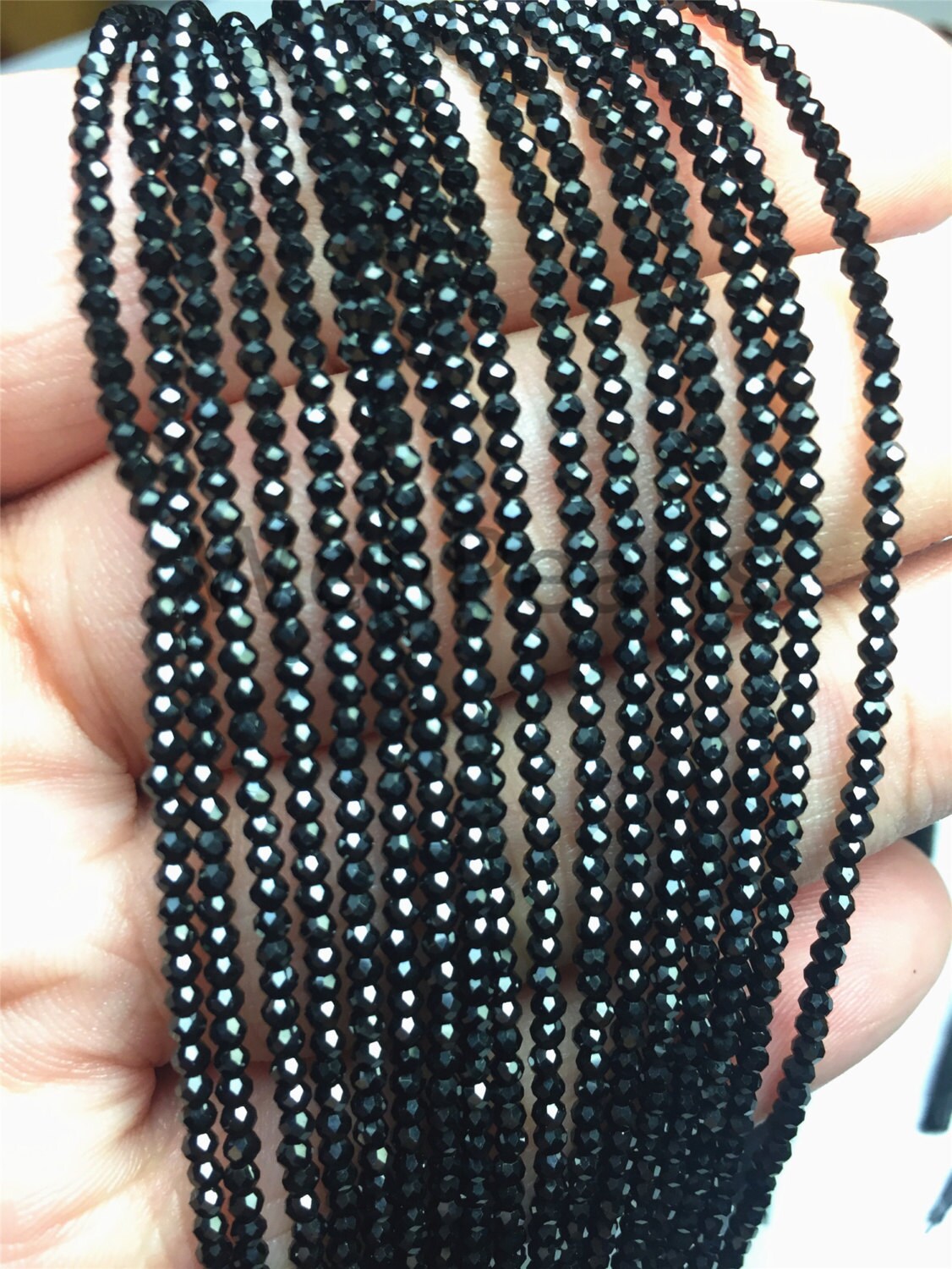 AAA 2mmx2mm Very High Luster Black Spinel Round Faceted