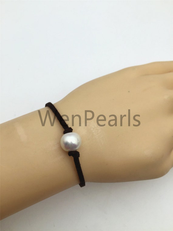 One Pearl Leather Pearls Bracelet - 10mm Near Round Pearl 