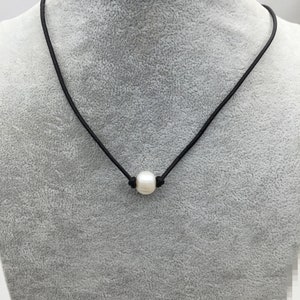 Pearl Choker Leather Necklace, bracelet,White Freshwater pearl, Black Leather Pearl necklace,LIGHT BROWN,Le3-036