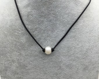 Pearl Choker Leather Necklace, bracelet,White Freshwater pearl, Black Leather Pearl necklace,LIGHT BROWN,Le3-036