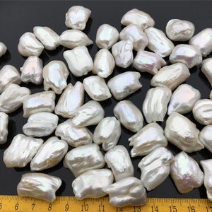 AAA 16-19x19-24mm baroque pearl,1pcs, white color,Genuine Fresh Water Pearl,keshi pearl,baroque pearl,Leather Cord,Wholesale Pearls,ZS-22-24