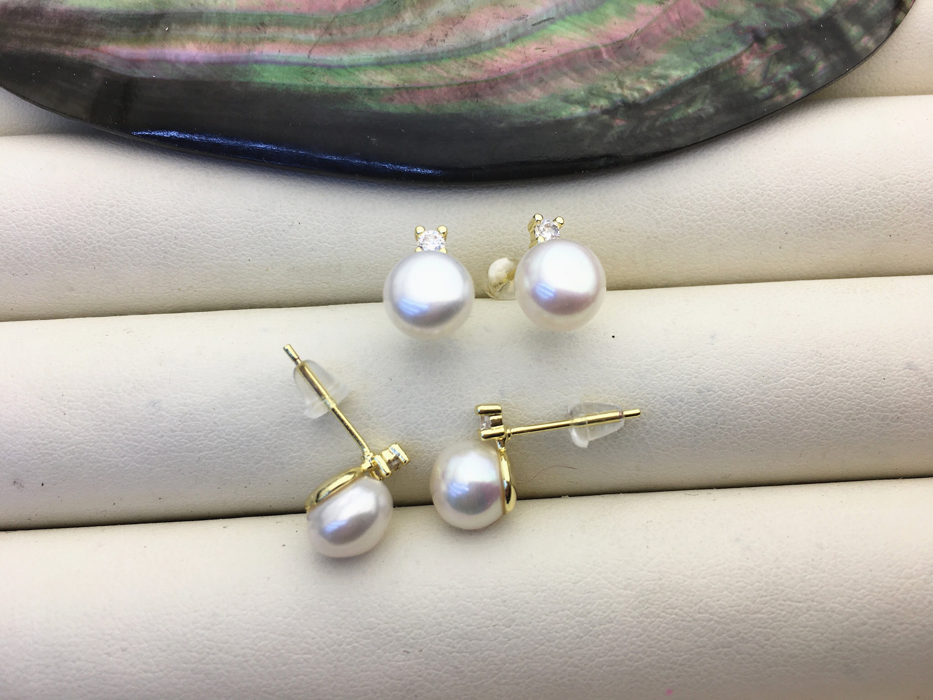 ★送料 関税込★Numbering★PEARL STUD EARRING / 3 PRONG #3131 ☆送料 関税込☆Numbering☆PEARL STUD EARRING / 3 PRONG #3131