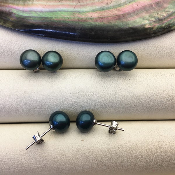 Pendientes de perlas redondas con botón verde intenso AAA de 7-8 mm, plata de ley, SE1-T7