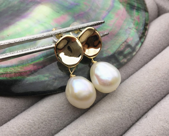 Coin pearl stud sale earrings