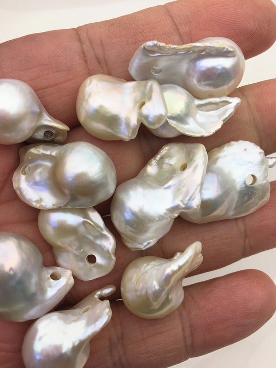5pcs AA+ 14-17mm Huge White Flame Ball Pearl - 2.2mm Side Large