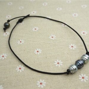 Three pearl Tahitian Leather Necklace, saltwater pearl,men or women choker, Black Leather Pearl necklace,Le2-020