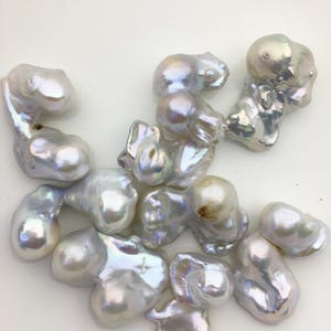 9 Stück AA+ 20-23 mm große barocke White Flame Ball Perle ohne Loch,FL15-T4-5