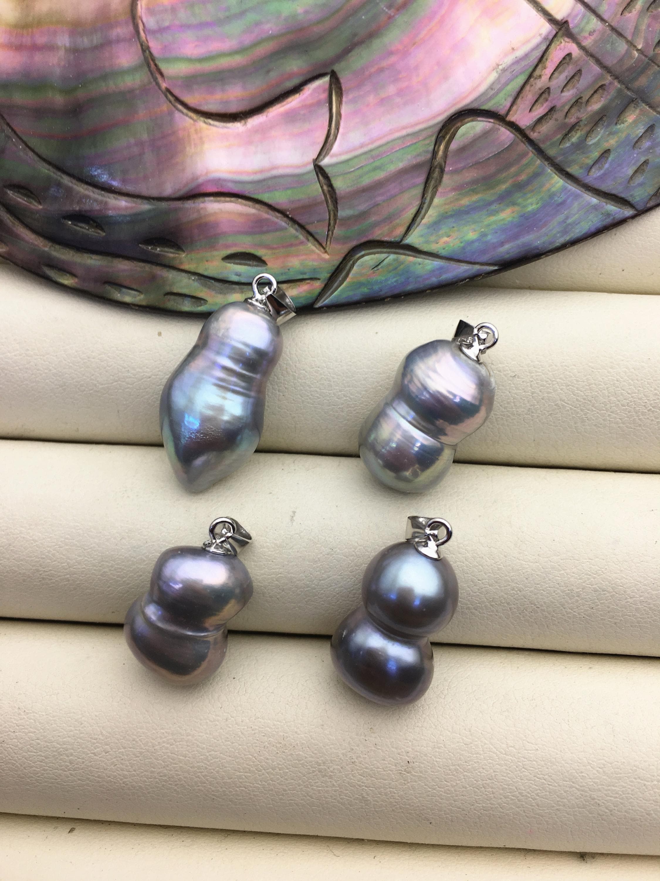 ネックレス・ペンダント The Baroque Pearl and Silver Ball Necklace Sterling Silver Baroque Pearl, Baroque Necklace, Silver
