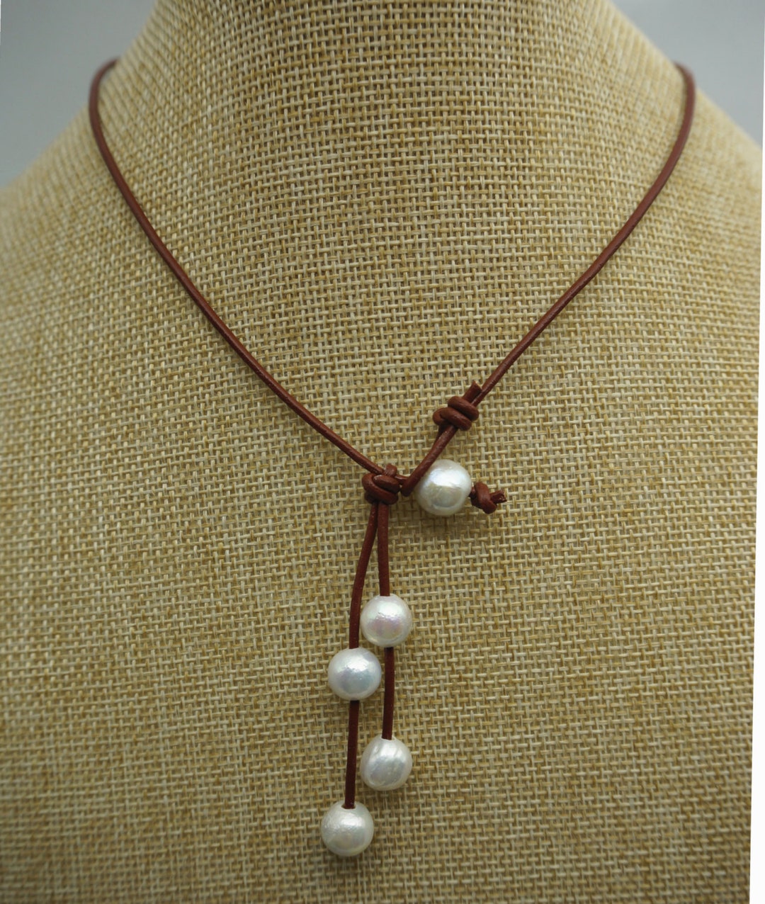 Round pearlhigh lusterLeather Pearl Necklace Pearl Leather - Etsy Portugal