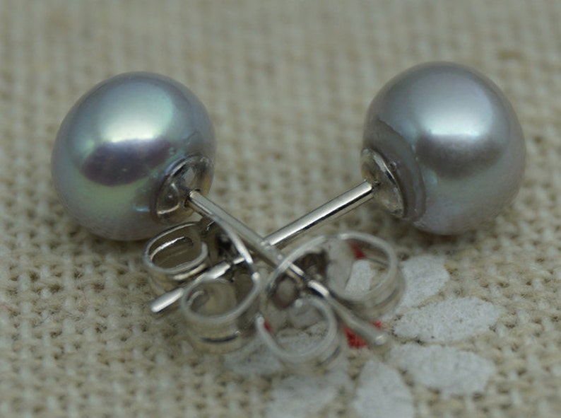 Orecchini a bottone con perle grigie AAA 5mm-10mm, bottone rotondo, Seleziona dimensione, orecchini a bottone con perle grigio argento, Argento sterling, Matrimonio, SE1-007 immagine 2