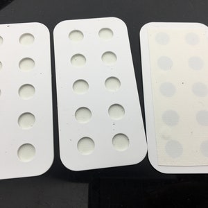Tarjetas de coincidencia de perla acrílica blanca de diez agujeros, A-OTH-018