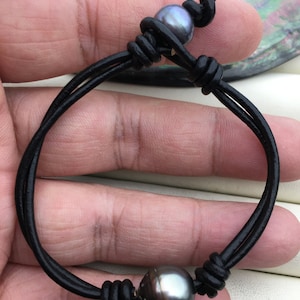 11-13mm big Single Drop Green Black Tahitian pearl Leather Cord bracelet,SELECT leather color, Pearl Leather bracelet,Le10-006