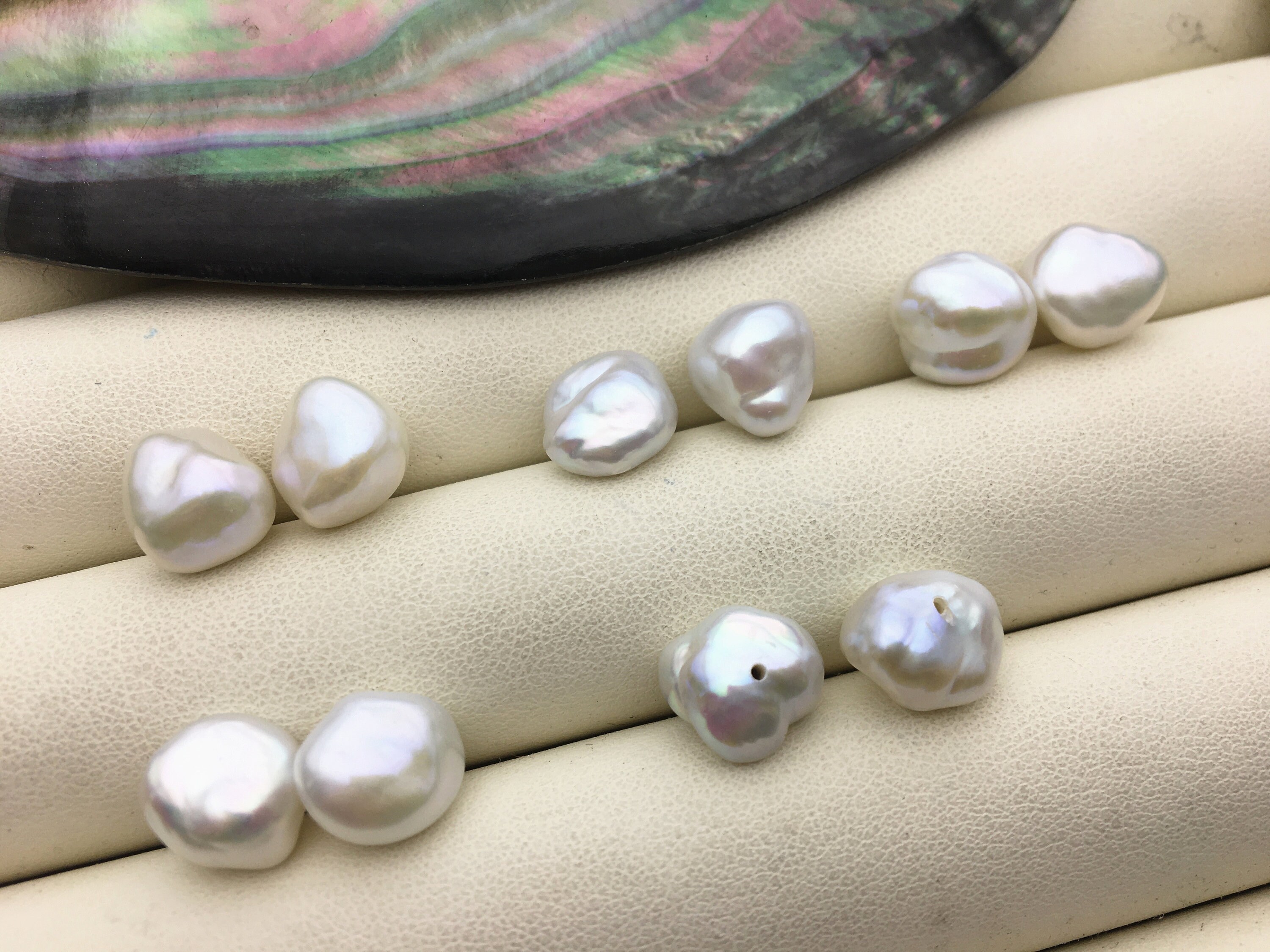 2 pairs AAA 9-10mm White keshi pearls Pair,for make stud earrings,baroque pearl,loose pearl beads,very high luster,ZS-127-33