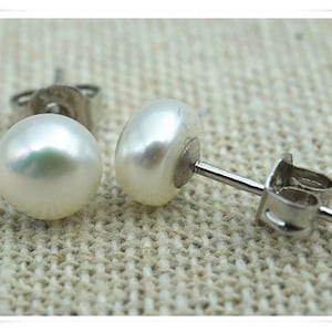 SELECT SIZE-One pair white pearl stud earrings,button round Pearl studs,Sterling silver,Christmas,Wedding,Happiness,birthday,SE1-008 image 4