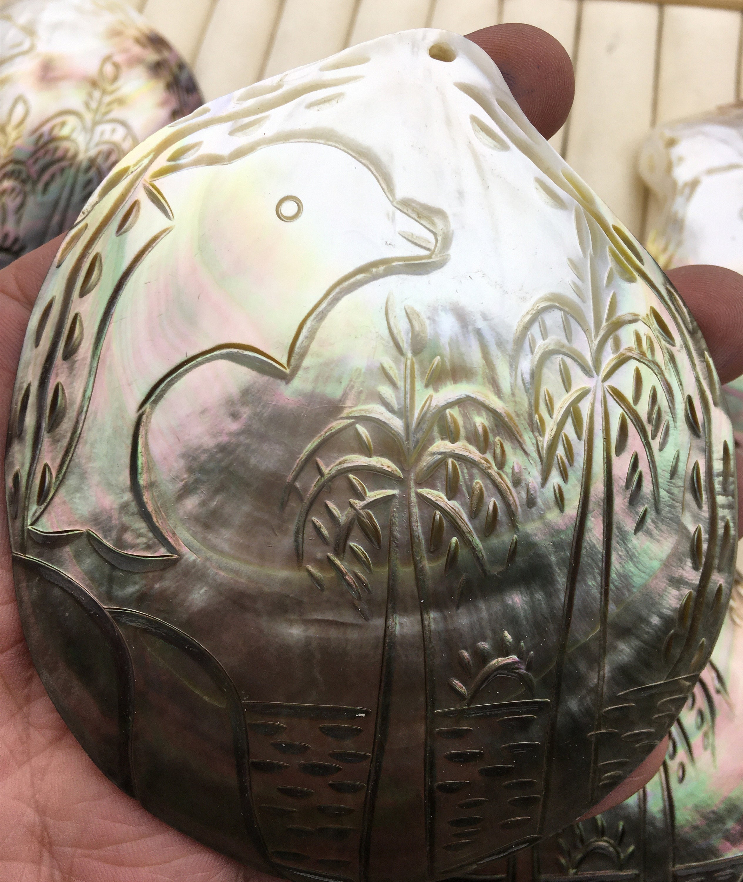 AAA 10cm Carved Tahitian Blacklip Mother of Pearl Shell