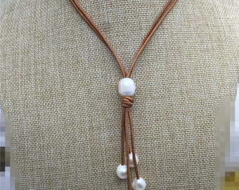 Freshwater Pearl and Leather Lariat Necklace, Light Brwon Leather Pearl necklace, Leather baroque pearl necklace,Le1-070