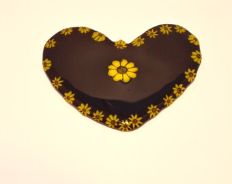 Fused glass heart-shaped Sunflower paperweight