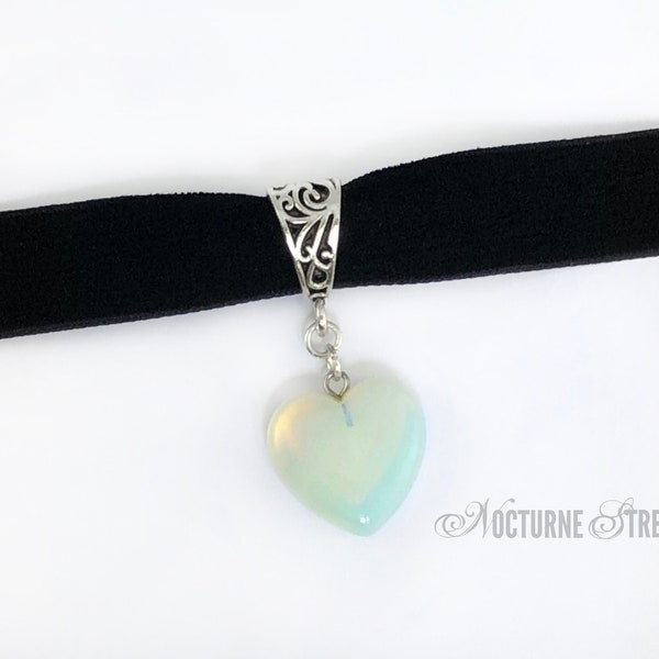 Opalite Heart Choker - Crystal Choker Necklace, Pastel Goth Moonstone Choker, Nu Goth Opal Choker