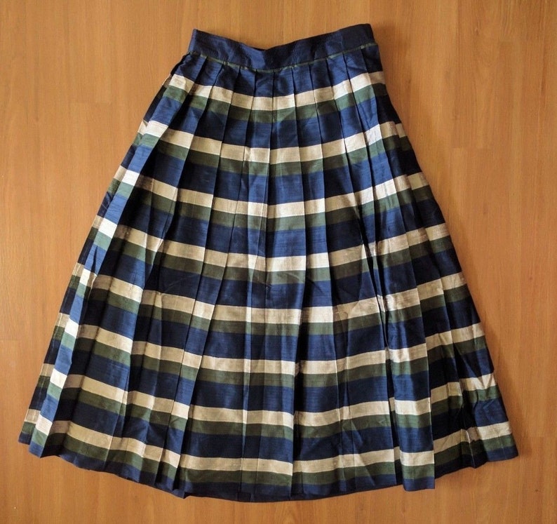 Vintage 1970s German Kobler Dirndl Women/'s Size 36 100/% Silk Pleated Metallic Midi Skirt Striped Green Blue A-Line