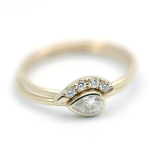 Diamond Rings, Pear Diamond Ring, Diamond Wedding Rings Set, Diamond Engagement Ring, unique engagement ring, Thin Gold Wedding Band, Rings