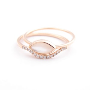 Wedding Set - Mother of pearl & Diamond Ring - Engagement Ring and Matching Band - Curved Wedding Band - 14k Rose Gold