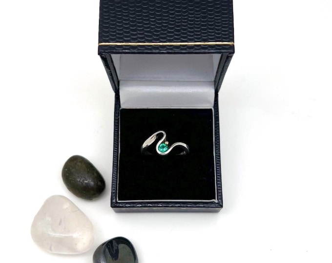 Solid Silver Emerald Wave Ring with 18ct Gold Bead Detailing | An Original Phoebe Hughes Design | Handmade in Cornwall