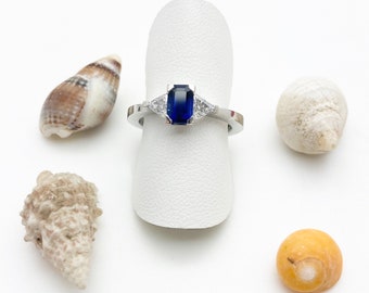 Sapphire & Diamond Platinum Ring - Douglas Hughes Design Handmade in Cornwall