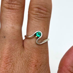 Silver Emerald Wave Ring & 18ct Gold Bead, Emerald Engagement Rings, Jewellery Gift for Her.
