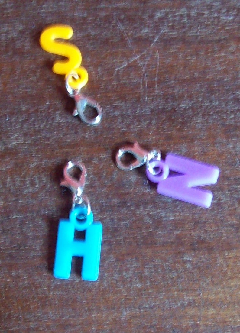 knitting notion sm markers lobster clasp markers crochet stitch markers letter stitch markers progress markers knitting stitch markers