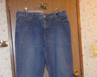 Levi's perfectly slimming 512 straight leg jeans sales