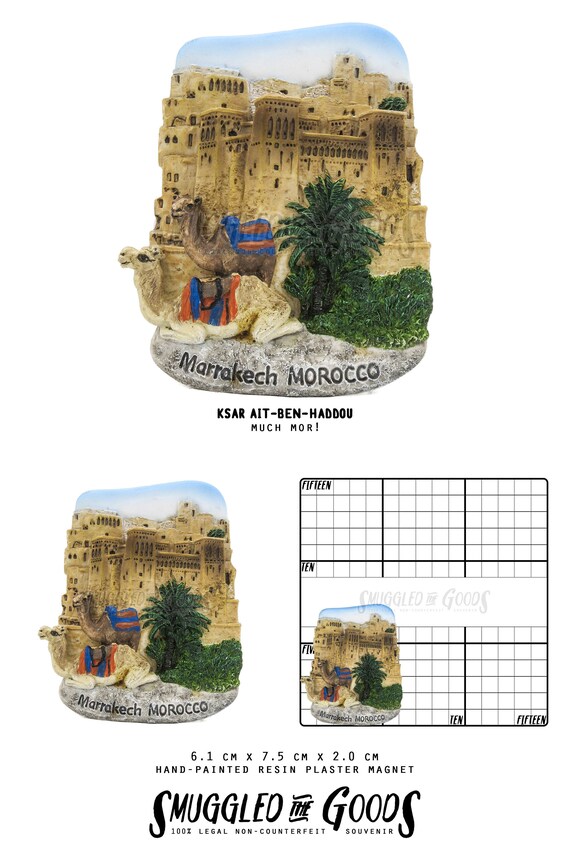 Fridge magnet with panoramic view of Monument Valley USA