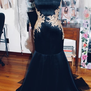 Black and gold trumpet gown|sweetheart neckline|gold applique|Laidiecloth Women&#39;s Formal Evening Gown for Special Occasions - Womenswear