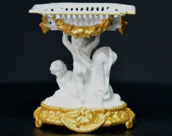 French Puttis basket, Sèvres porcelain - Limoges, 18th century decor, group of 4 angels, 1/12 dollhouse miniature, unique piece, superb!