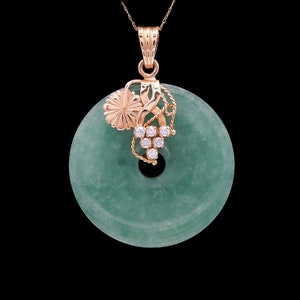Vintage 18k Yellow Gold Jade & Diamond Pendant