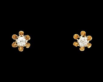 Victorian 14k Yellow Gold 0.31 ctw Diamond Studs in Buttercup Setting