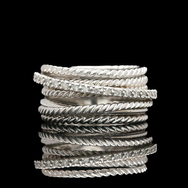 Anillo cruzado de cable con diamante y plata de ley de David Yurman