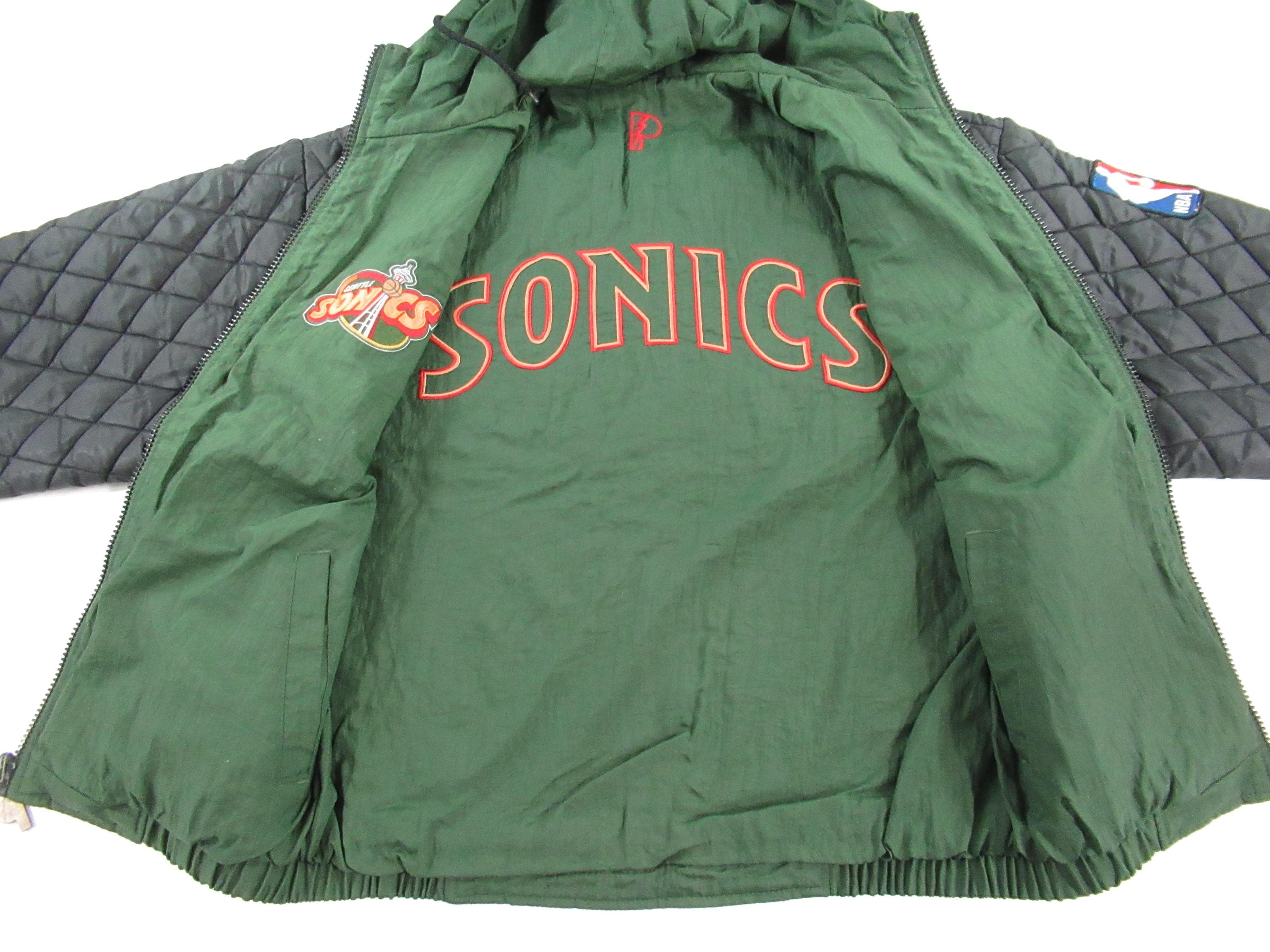 Vintage Pro Player NBA Reversible Seattle Supersonics Puffer 