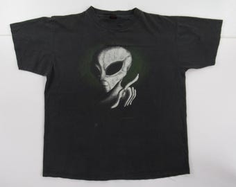 Vintage 1995 Fashion Victim Alien T-Shirt Size XL #VT88