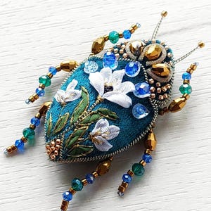 Beetle brooch pin Beaded brooch Stag Beetle pin Gift for nature lovers  Insect art Animal Nature jewelry June bug jewelry gift for for woman