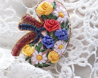 Kidney Brooch Floral Anatomy Organ Pin Nephrologist Nurse Medical Student Gift