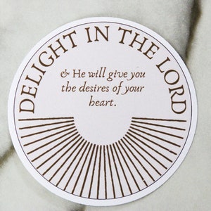 Sticker Psalm 37:4, sticker vreugde in de Heer, sticker geloof, Jezus sticker, WATERDICHTE VINYLSTICKER