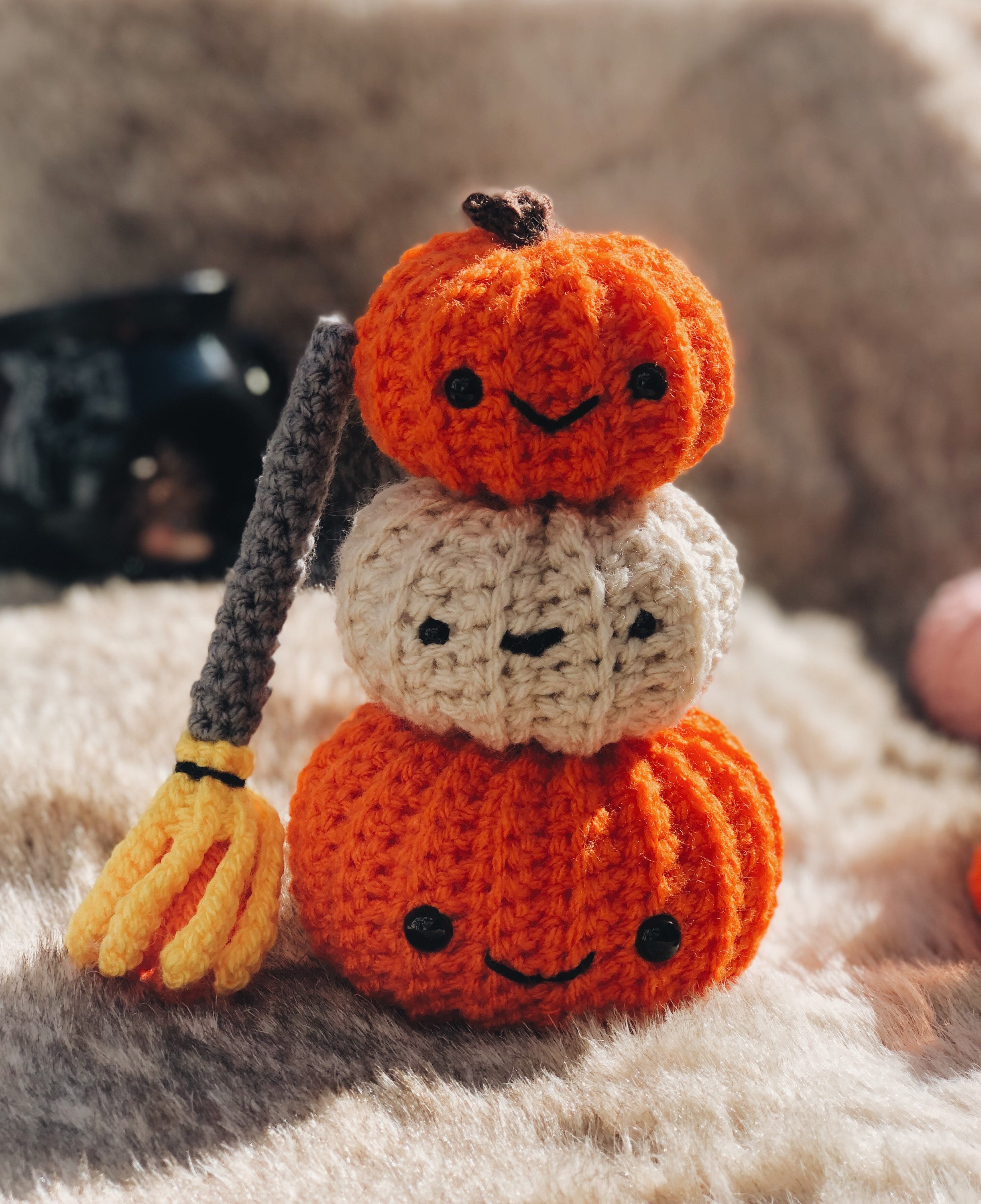 Lot De 3 Citrouilles Au Crochet - Décoration Automne/halloween, Polyester, 9x6 Cm, Orange/gris/blanc