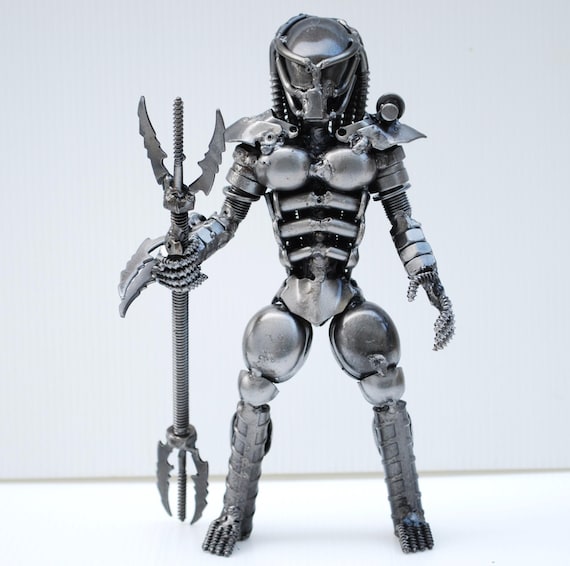 プレデター 金属製フィギュア 詳細不明 ハンドメイド 金属製プレデター風フィギュア