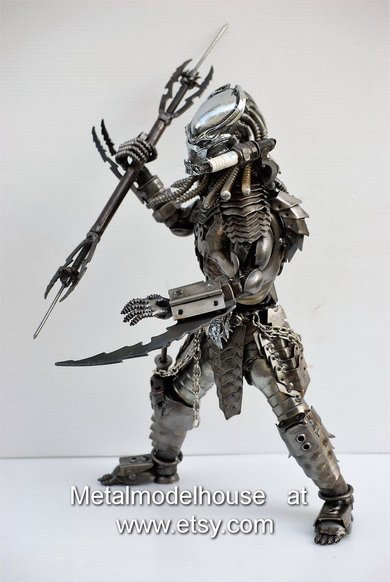 METAL SCULPTURE Xenomorph Scrap Metal Art Great Birthday Gift | Etsy