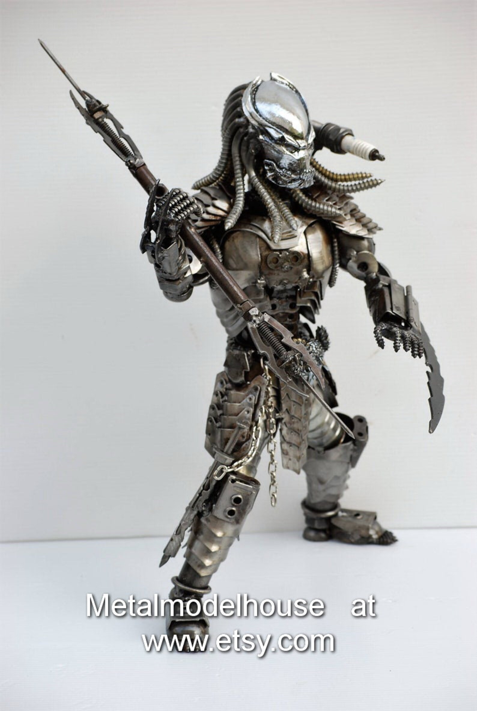 METAL SCULPTURE Xenomorph Scrap Metal Art Great Birthday Gift | Etsy