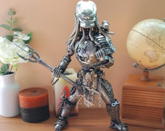 スクラップメタルのプレデター彫刻、手作りリサイクルスチールアート