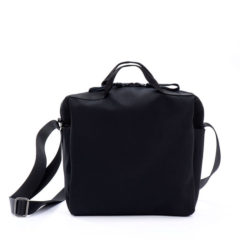 womens sporty crossbody bag